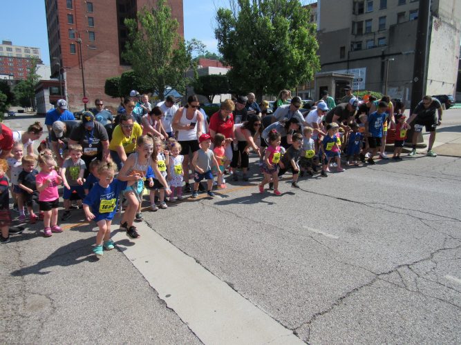 Tots Trot on Water Street